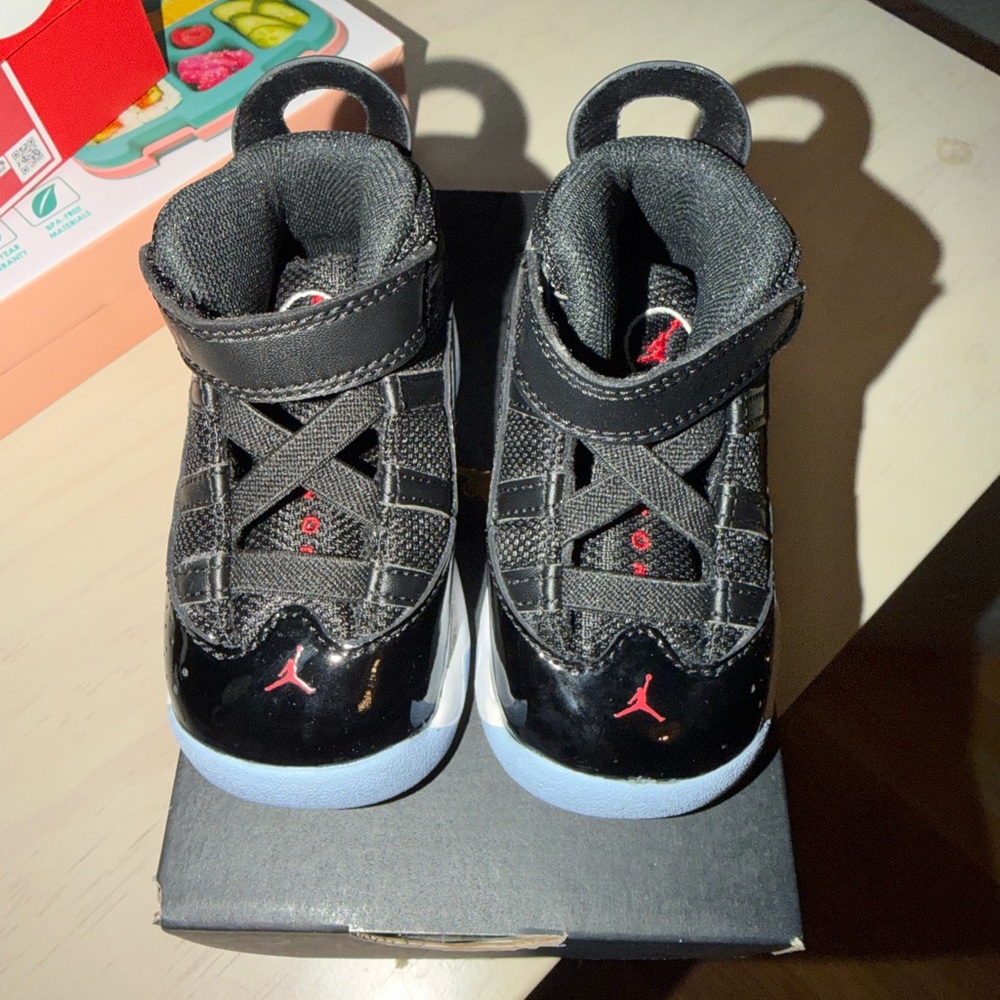 Jordan Kids Black and Red Sneakers - Picture 2 of 6